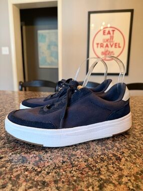 Kizik Shoes Women’s 8W/Mens 6.5W Prague Dusk Blue